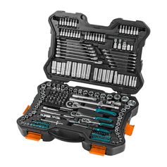 Hand tool set BORT BTK-215
